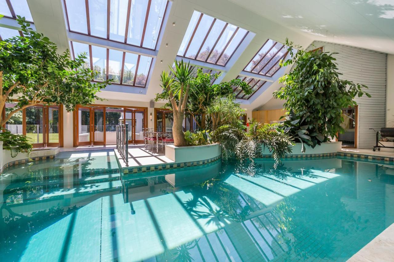 Bond Estate Luxury Accommodation Christchurch Exterior foto