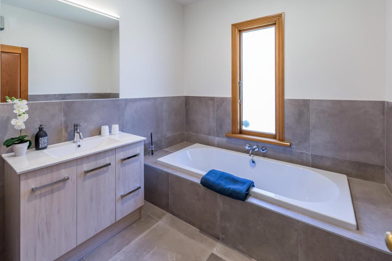 Bond Estate Luxury Accommodation Christchurch Exterior foto